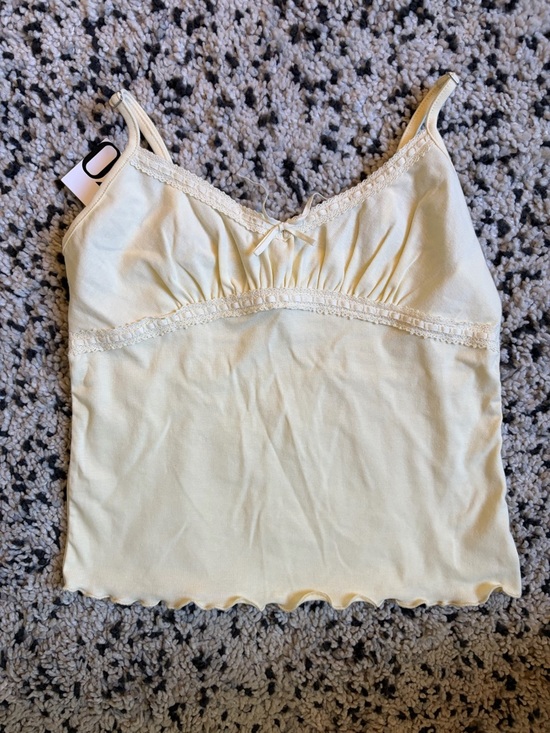 mixxo Tops - Butter Yellow Lace-Trim Cami Tank Top